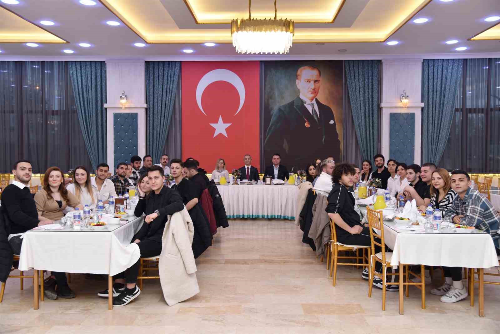 MANİSA VALİ VEKİLİ AHMET YILMAZ, 6 ŞUBAT TARİHİNDE KAHRAMANMARAŞ MERKEZLİ