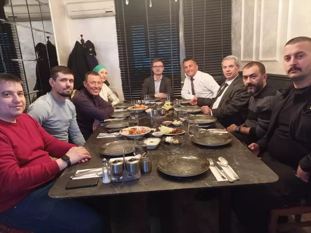 MARMARİS BELEDİYESİ, KARDEŞ ŞEHRİ NİJNEKAMSK İLE EMITT’DE BULUŞTU.