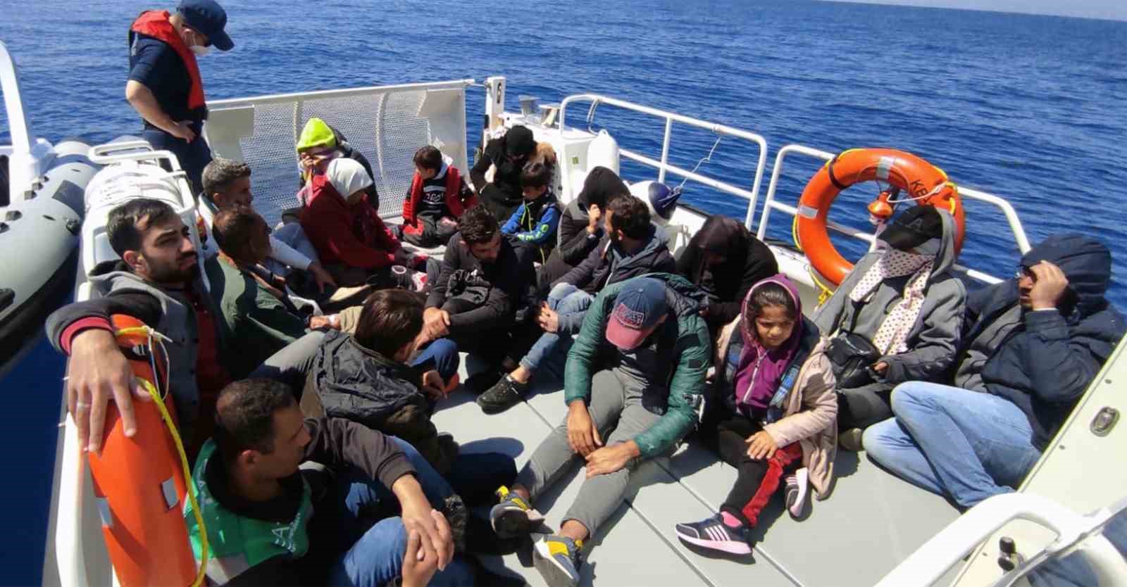 MUĞLA’NIN MARMARİS İLÇESİ AÇIKLARINDA YUNANİSTAN SAHİL GÜVENLİK UNSURLARI TARAFINDAN TÜRK