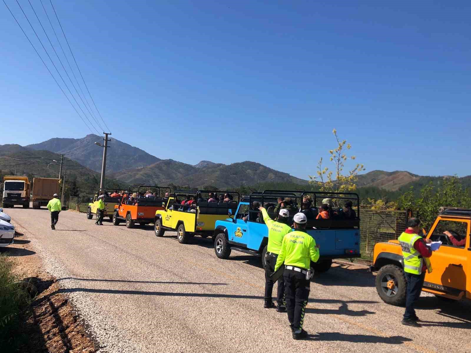 MARMARİS’TE JEEP SAFARİLER  DENETLENDİ