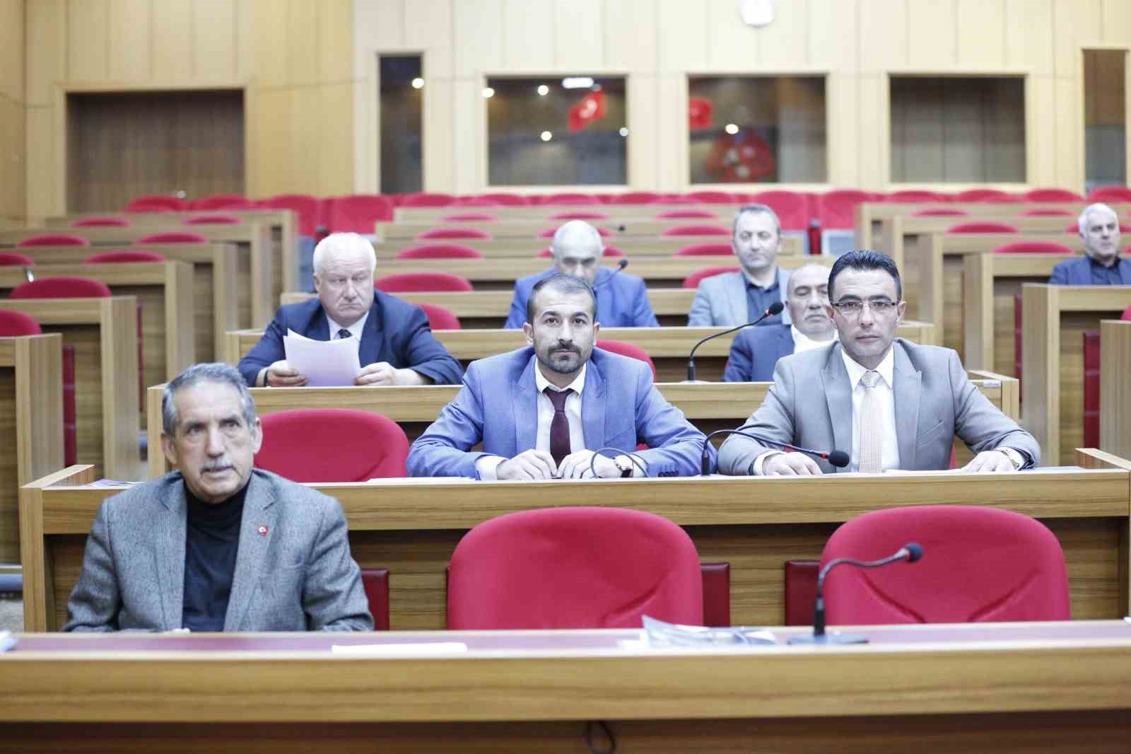 MECLİS'TE NİSAN MESAİSİ SONA ERDİ