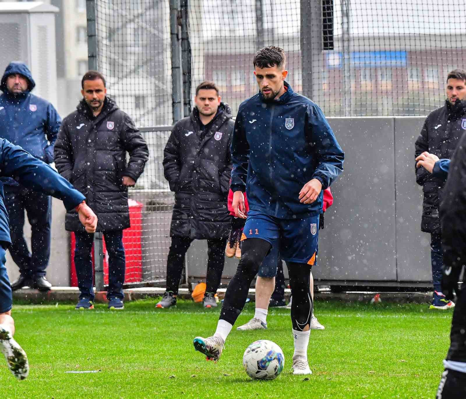 MEDİPOL BAŞAKŞEHİR, SPOR TOTO SÜPER LİG'İN 29. HAFTASINDA İSTANBULSPOR İLE