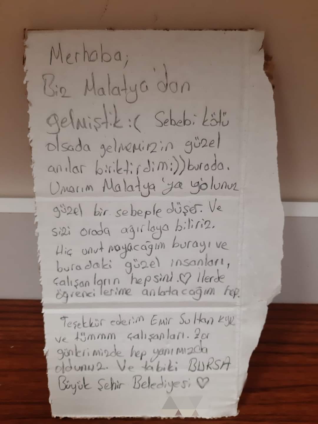 MEMLEKETİNE DÖNEN MELATYALI DEPREMZEDEDEN DUYGULANDIRAN NOT