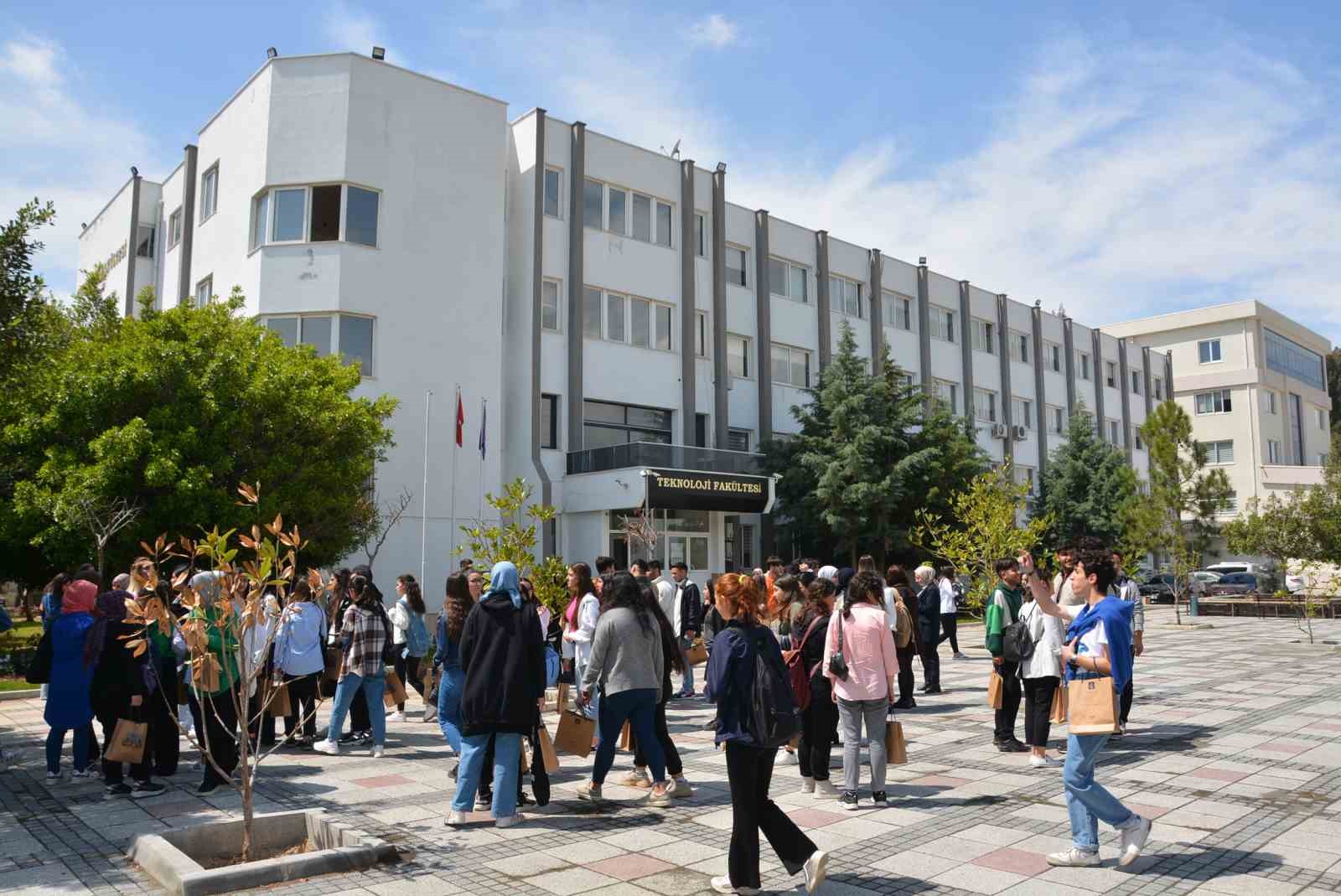 MERSİN BÜYÜKŞEHİR BELEDİYESİ SOSYAL HİZMETLER DAİRESİ BAŞKANLIĞINA BAĞLI EĞİTİM HİZMETLERİ
