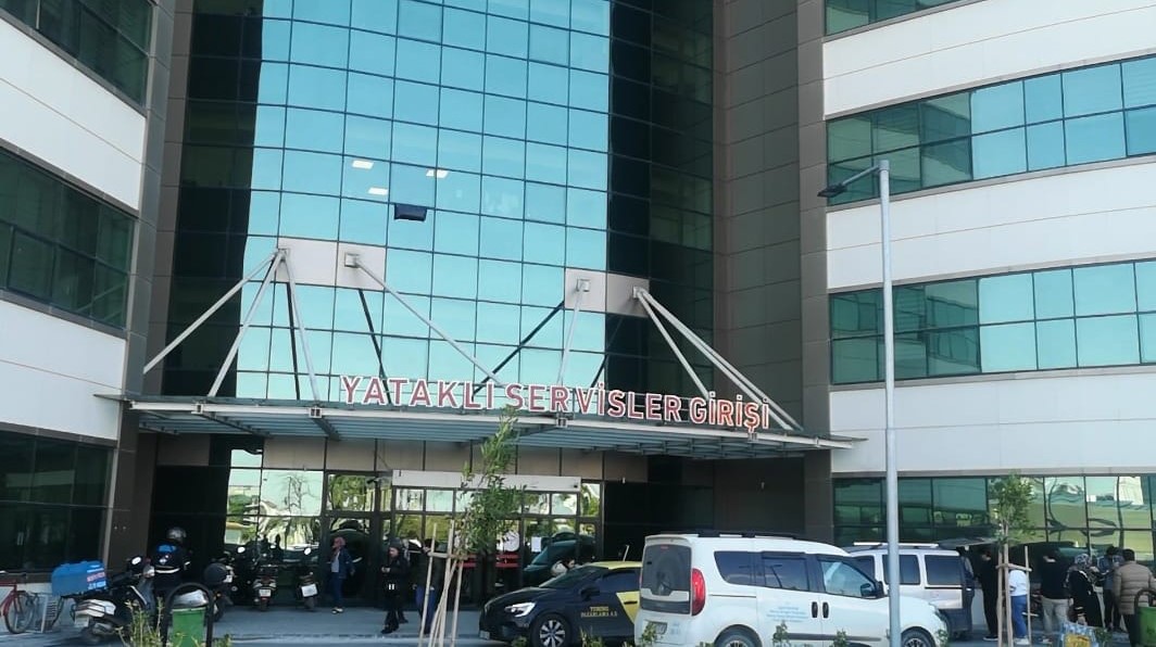 TARSUS'TA BİR KADIN HASTA, KADIN DOKTORU DARP ETTİĞİ İDDİA EDİLDİ