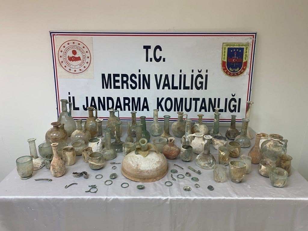 MERSİN'DE ROMA DÖNEMİNE AİT 120 TARİHİ ESER ELE GEÇİRİLDİ