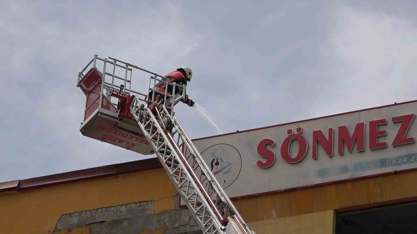 ELAZIĞ’DA 6 ŞUBAT’TA KAHRAMANMARAŞ’TA MEYDANA GELEN YIKICI DEPREMLERİN ARDINDAN AĞIR