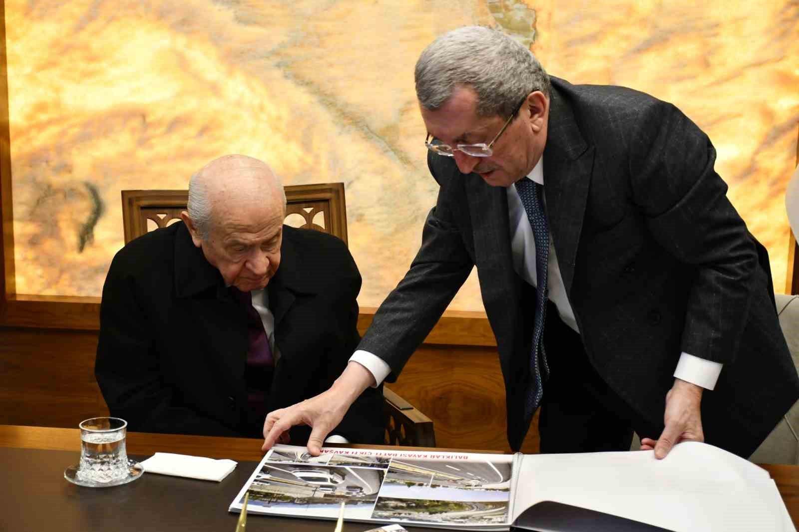 MHP GENEL BAŞKANI DEVLET BAHÇELİ, KARABÜK’TE BELEDİYE BAŞKANI RAFET VERGİLİ’Yİ