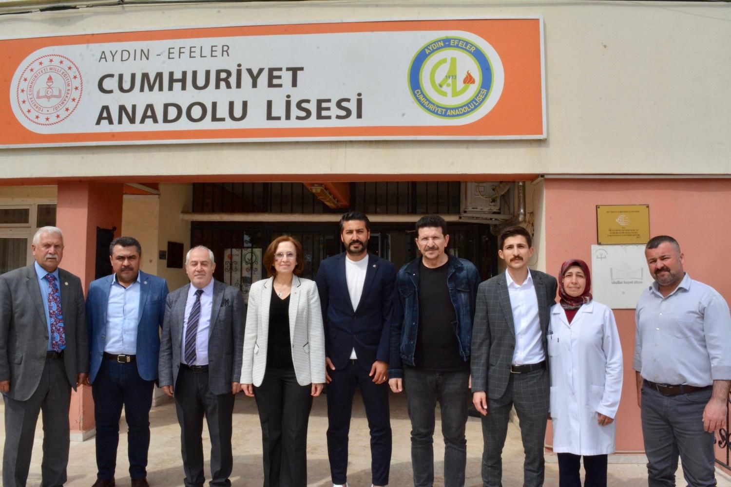 MHP MİLLETVEKİLİ ADAYI DEPBOYLU, MEZUN OLDUĞU LİSEYE GİTTİ