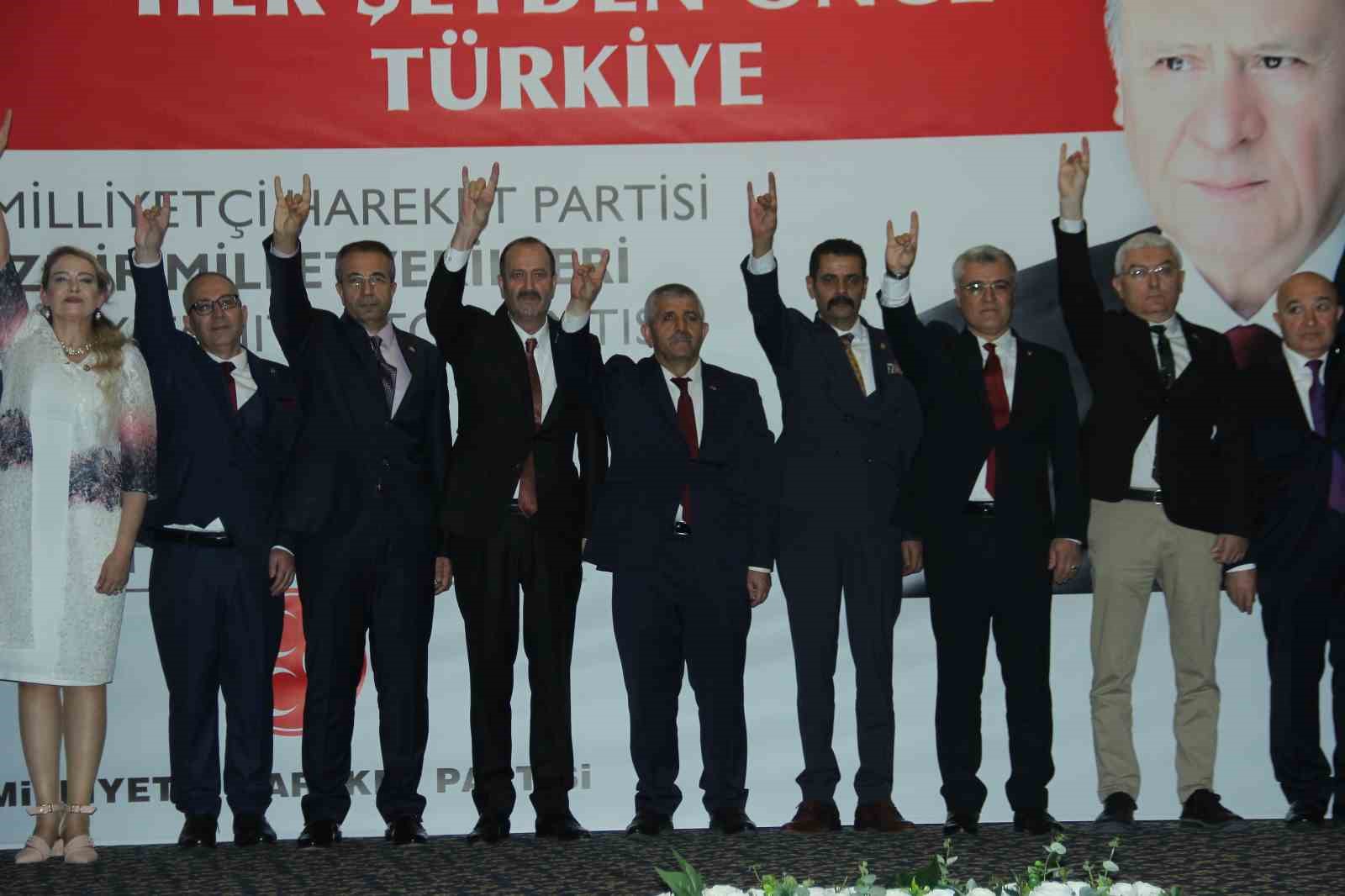 MHP'NİN İZMİR MİLLETVEKİLİ ADAYLARI TANITILDI