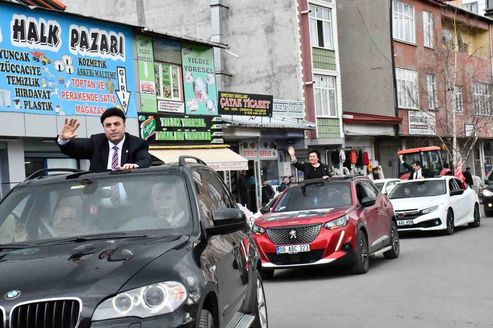 İYİ PARTİ ARDAHAN MİLLETVEKİLİ ADAYLARI KARŞILANDI. (OLGUN YILDIZ/ARDAHAN-İHA)