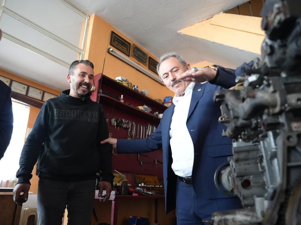 AK PARTİ DENİZLİ MİLLETVEKİLİ VE MİLLETVEKİLİ ADAYI ŞAHİN TİN, TAVAS