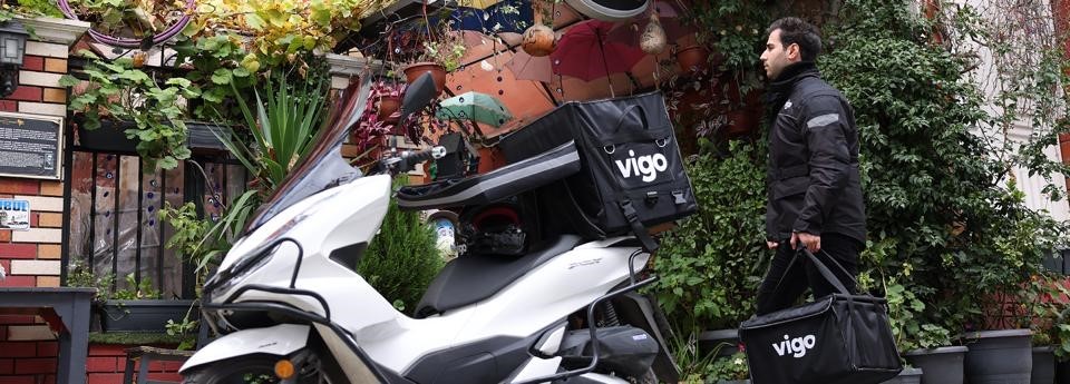 E-TİCARET DÜNYASINDA ÖZELLİKLE YEMEK, GIDA VE SÜPERMARKET SEKTÖRLERİNDE GELİŞMELER DEVAM