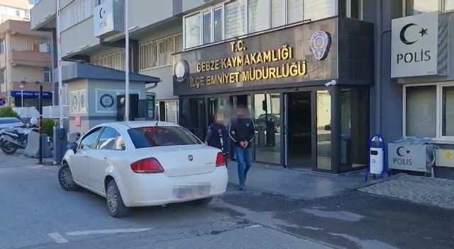 KOCAELİ'NİN GEBZE İLÇESİNDE MOTOSİKLET ÇALAN ŞÜPHELİ ÇIKARILDIĞI MAHKEMECE TUTUKLANDI.