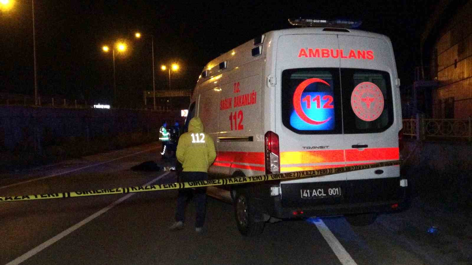 KOCAELİ’NİN KARTEPE İLÇESİNDE MOTOSİKLET İLE BİSİKLETİN ÇARPIŞMASI NETİCESİNDE MEYDANA GELEN
