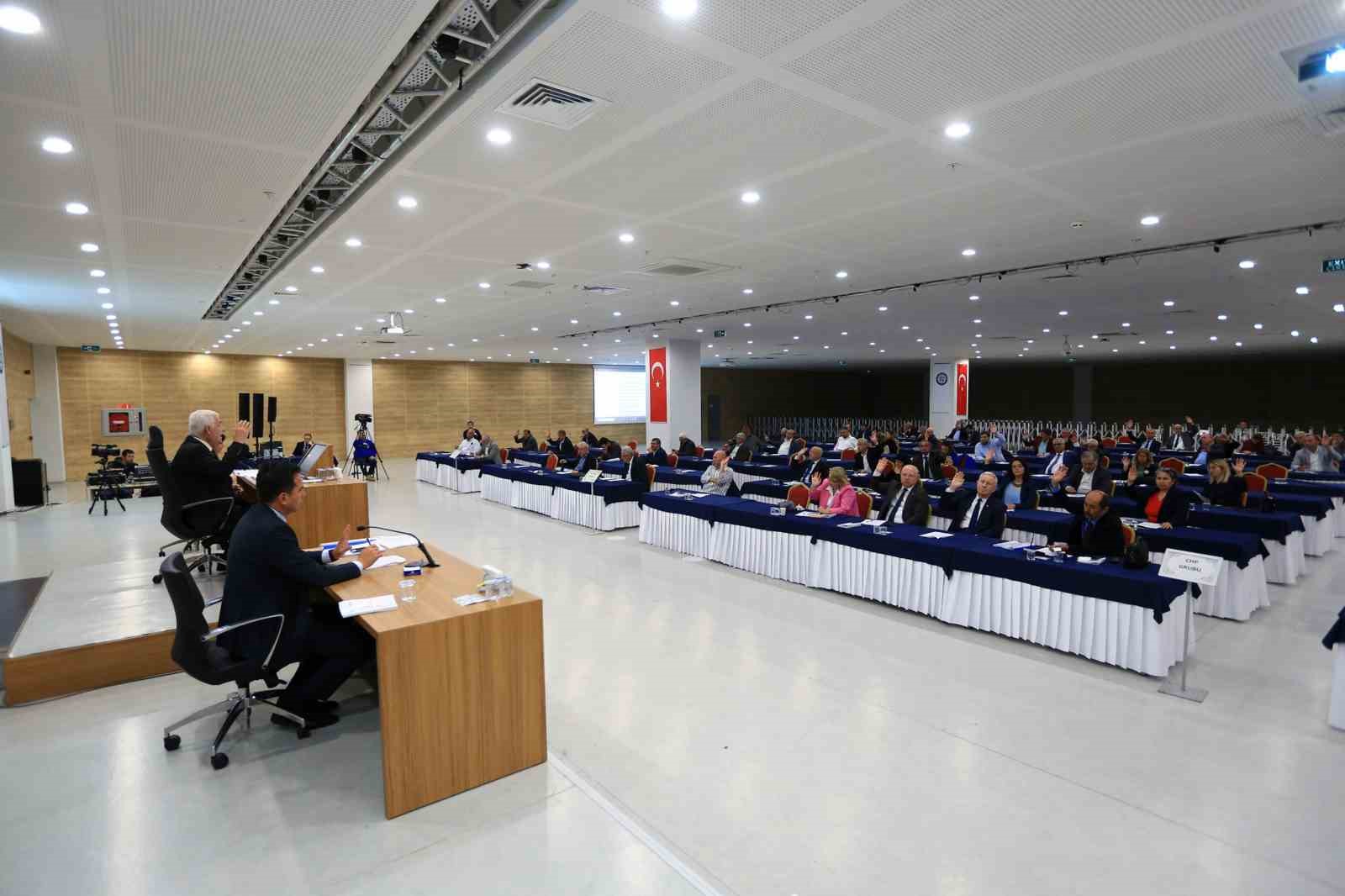 MUĞLA BÜYÜKŞEHİR BELEDİYESİ NİSAN AYI MECLİS TOPLANTISINDA ENCÜMEN ÜYESİ VE
