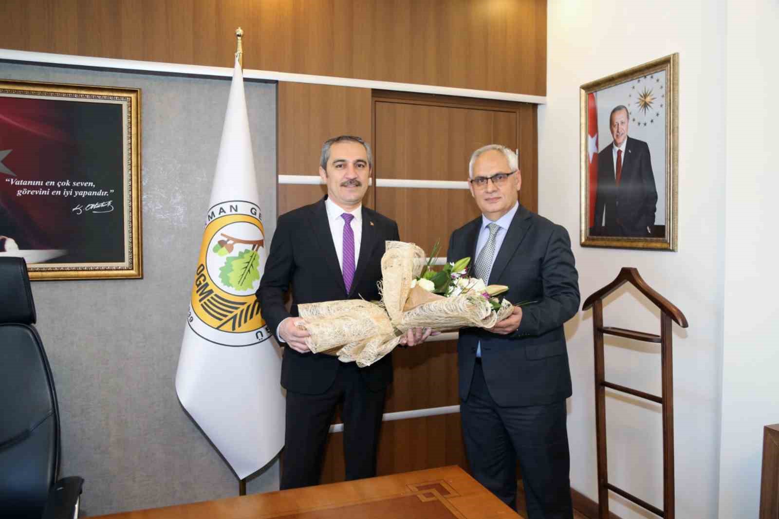 MUĞLA ORMAN BÖLGE MÜDÜRLÜĞÜNE BÖLGE MÜDÜRÜ OLARAK ATANAN SALİM KARABULUT