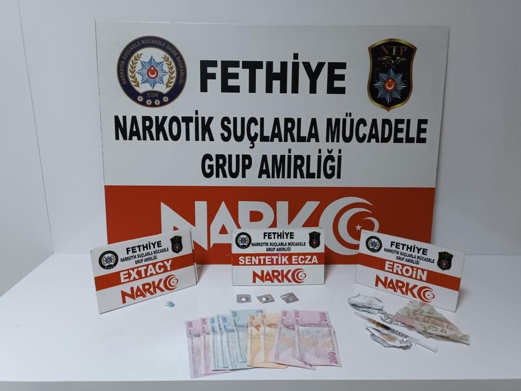 MUĞLA'NIN 5 İLÇESİNDE RAMAZAN BAYRAMI TATİLİ ÖNCESİ POLİSİN DÜZENLEDİĞİ UYUŞTURUCU