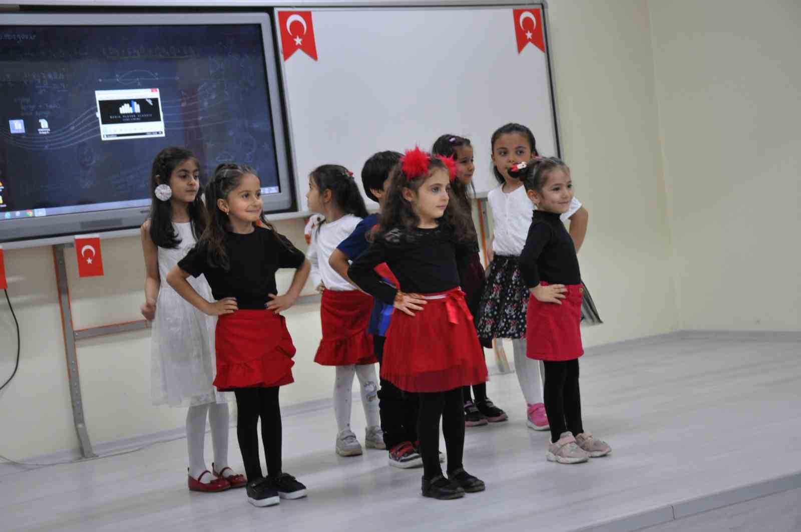 MUŞ'TA 23 NİSAN ULUSAL EGEMENLİK VE ÇOCUK BAYRAMI DÜZENLENEN ETKİNLİKLERLE
