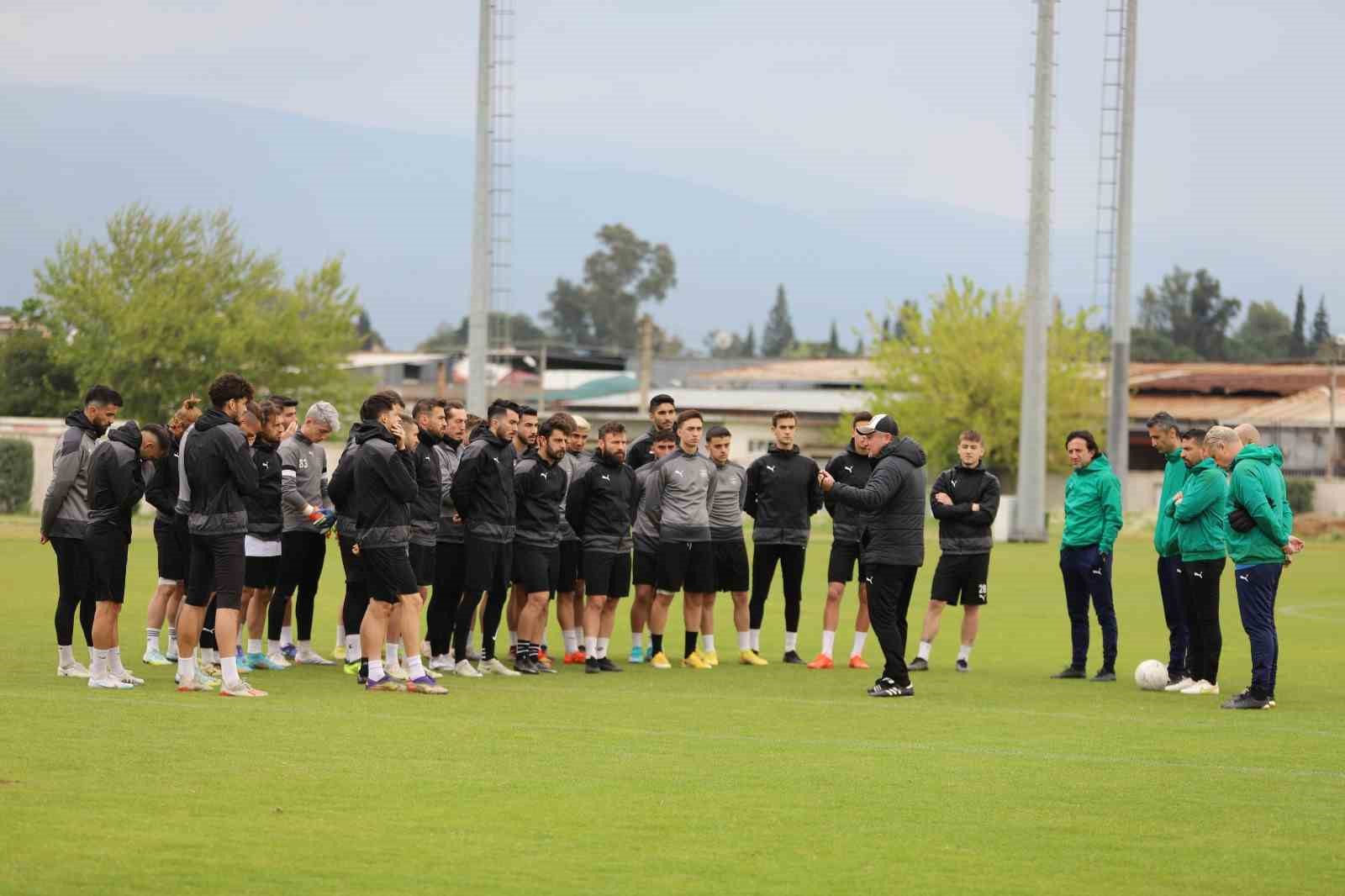 TFF 2.LİG BEYAZ GRUP'TA MÜCADELE EDEN EŞİN GROUP NAZİLLİ BELEDİYESPOR,