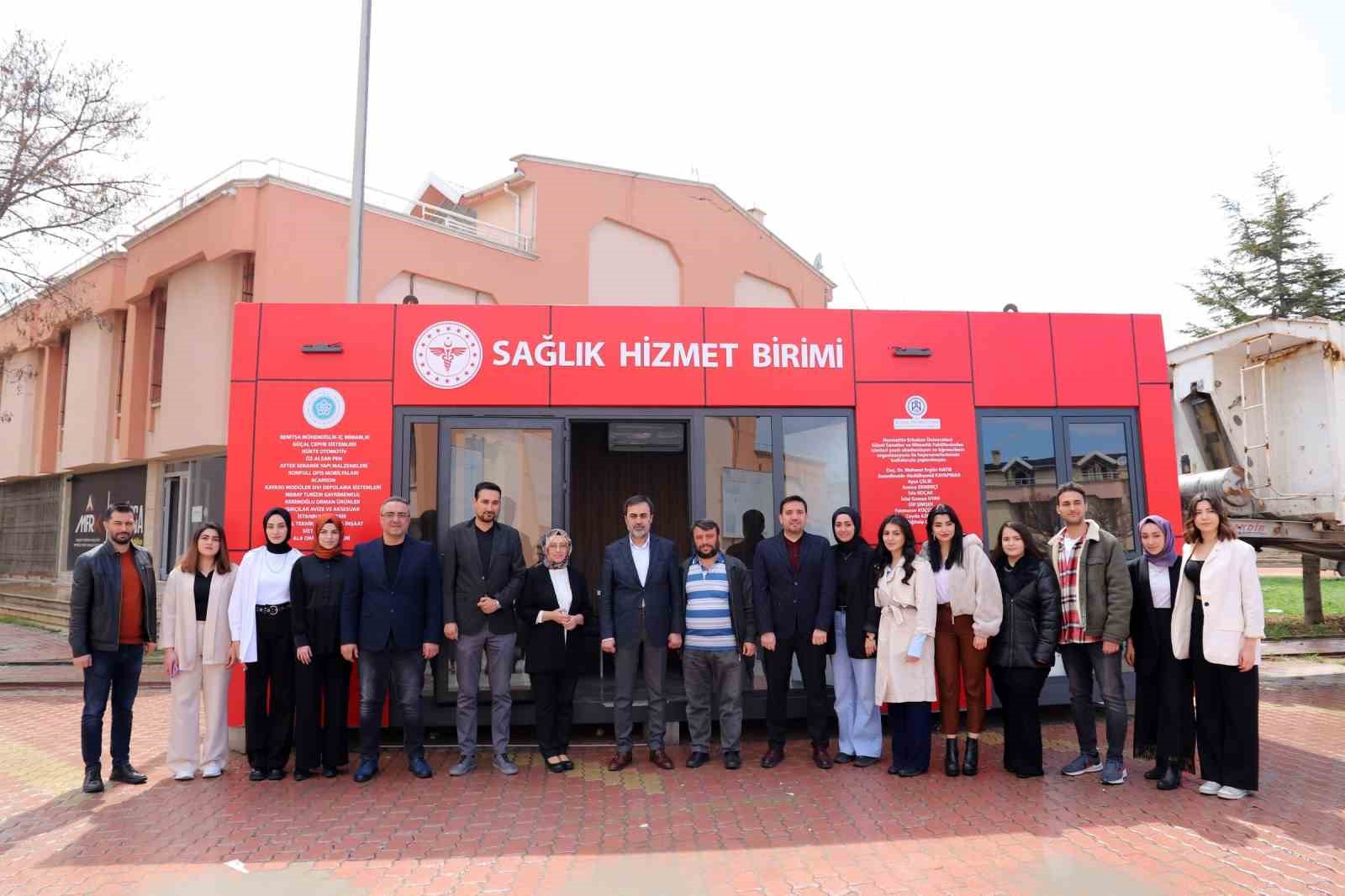 NECMETTİN ERBAKAN ÜNİVERSİTESİ GÜZEL SANATLAR VE MİMARLIK FAKÜLTESİ ÖĞRENCİLERİ, DEPREMDEN