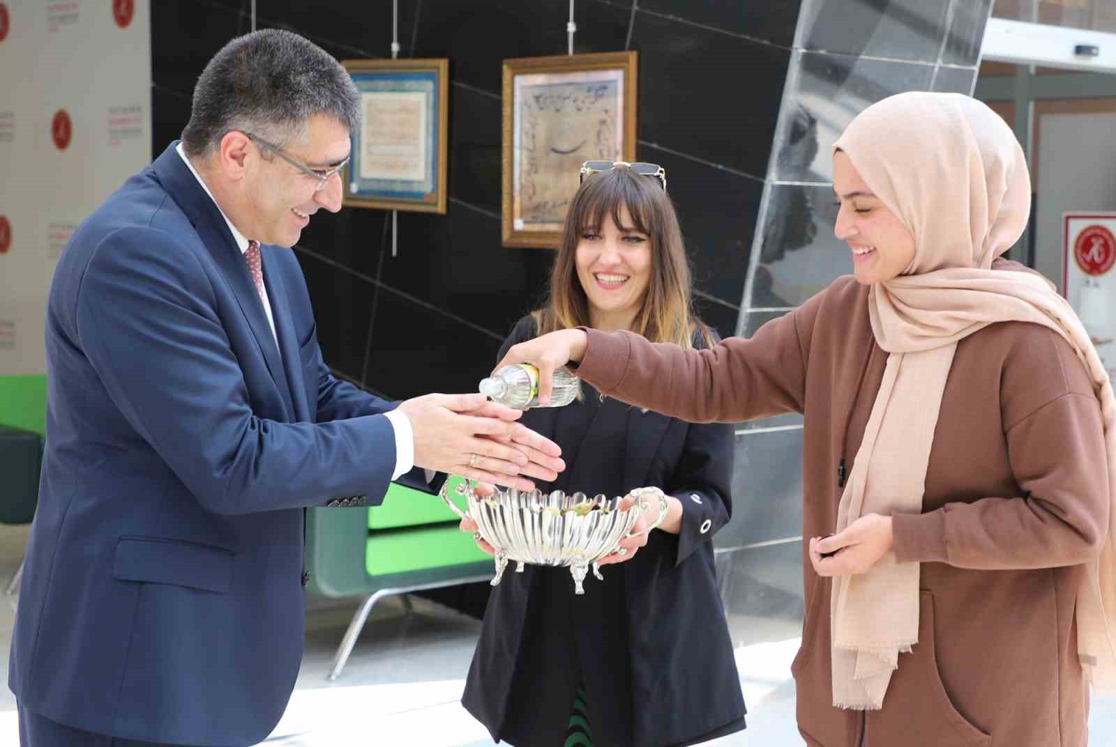 NEVŞEHİR HACI BEKTAŞ VELİ ÜNİVERSİTESİ (NEVÜ)’DE ‘RAMAZAN BAYRAMI’ DOLAYISIYLA GELENEKSEL