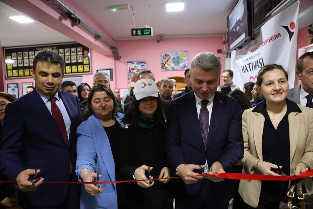 KARABÜK'ÜN SAFRANBOLU İLÇESİNDE ÖĞRENCİLER TARAFINDAN ÇEVRE KONULU SERGİ DÜZENLENDİ.
