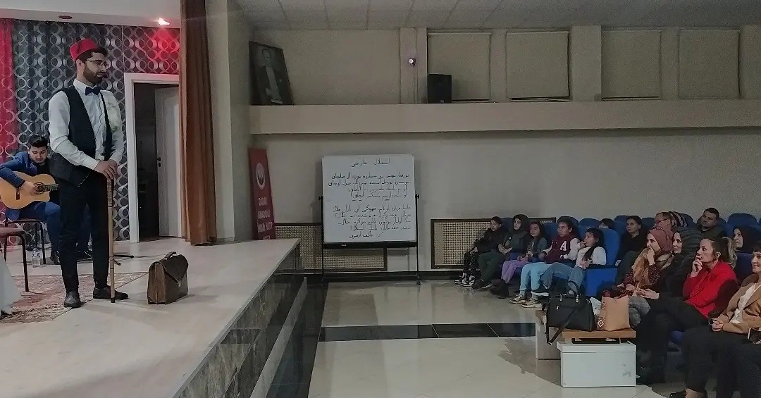 KASTAMONU’NUN DADAY İLÇESİNDE ANADOLU İMAM HATİP LİSESİ TARAFINDAN DEPREMZEDELERE YARDIM