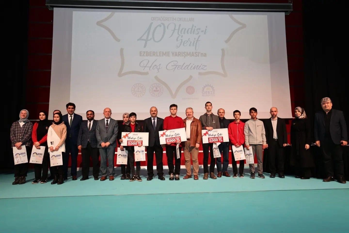 GEBZE BELEDİYESİ’NİN DÜZENLEDİĞİ 40 HADİS-İ ŞERİF EZBERLEME YARIŞMASINDA DERECEYE GİREN