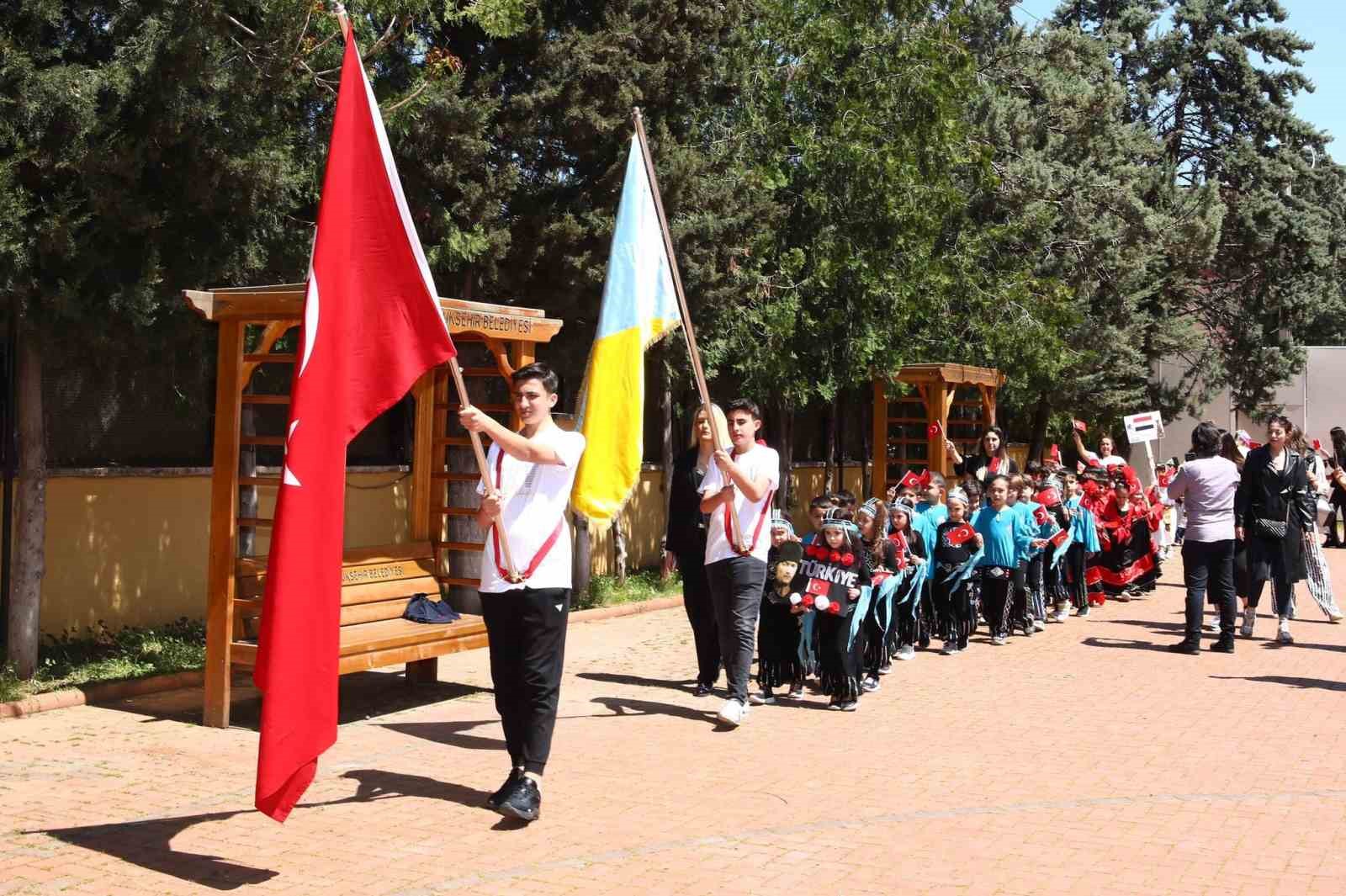 GAZİANTEP KOLEJ VAKFI ÖZEL OKULLARI EĞİTİM KAMPÜSÜNDE DÜZENLENEN GELENEKSEL 23
