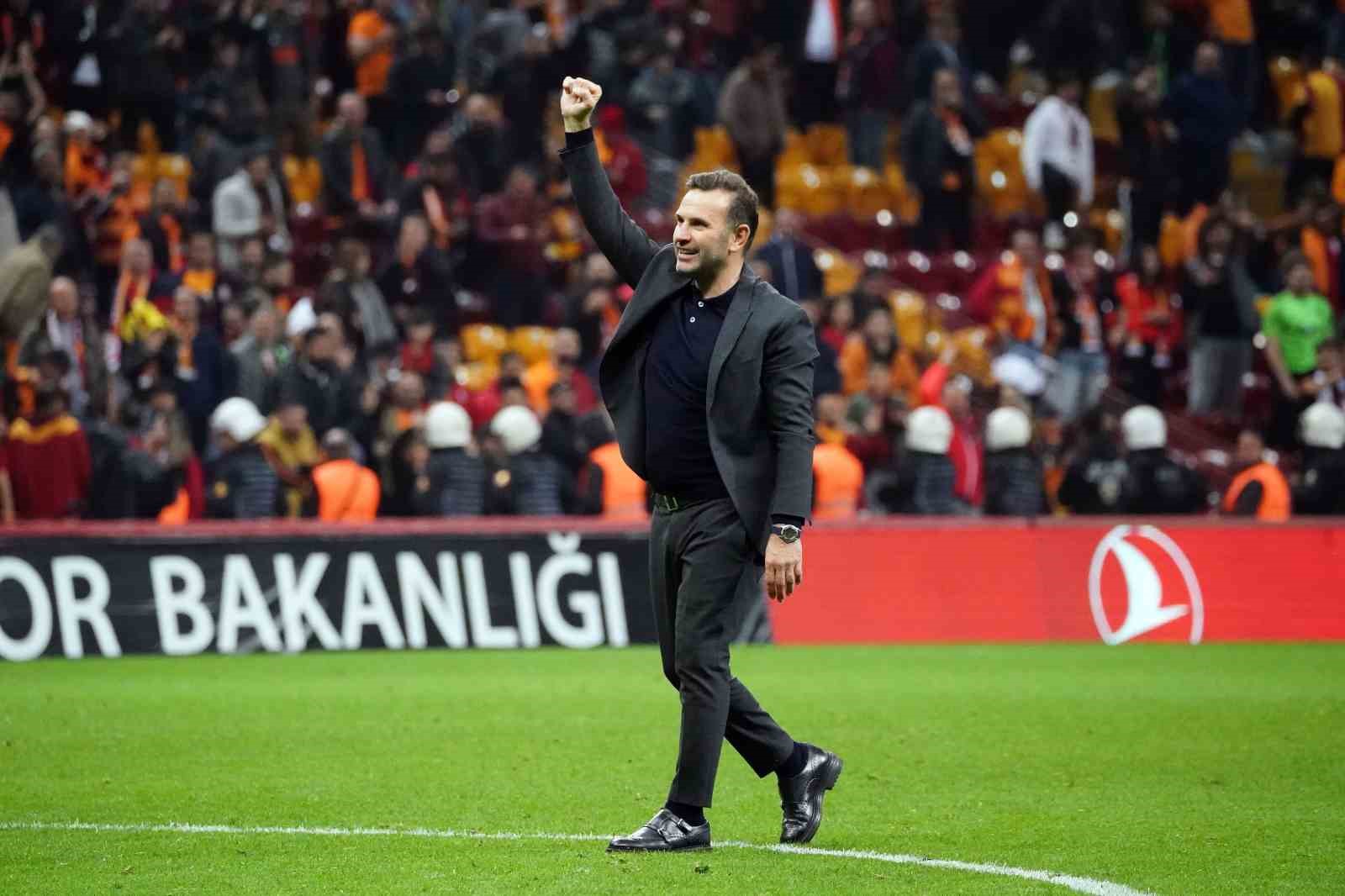 GALATASARAY TEKNİK DİREKTÖRÜ OKAN BURUK, KARİYERİNDE SARI-KIRMIZILILARIN BAŞINDA FENERBAHÇE VE