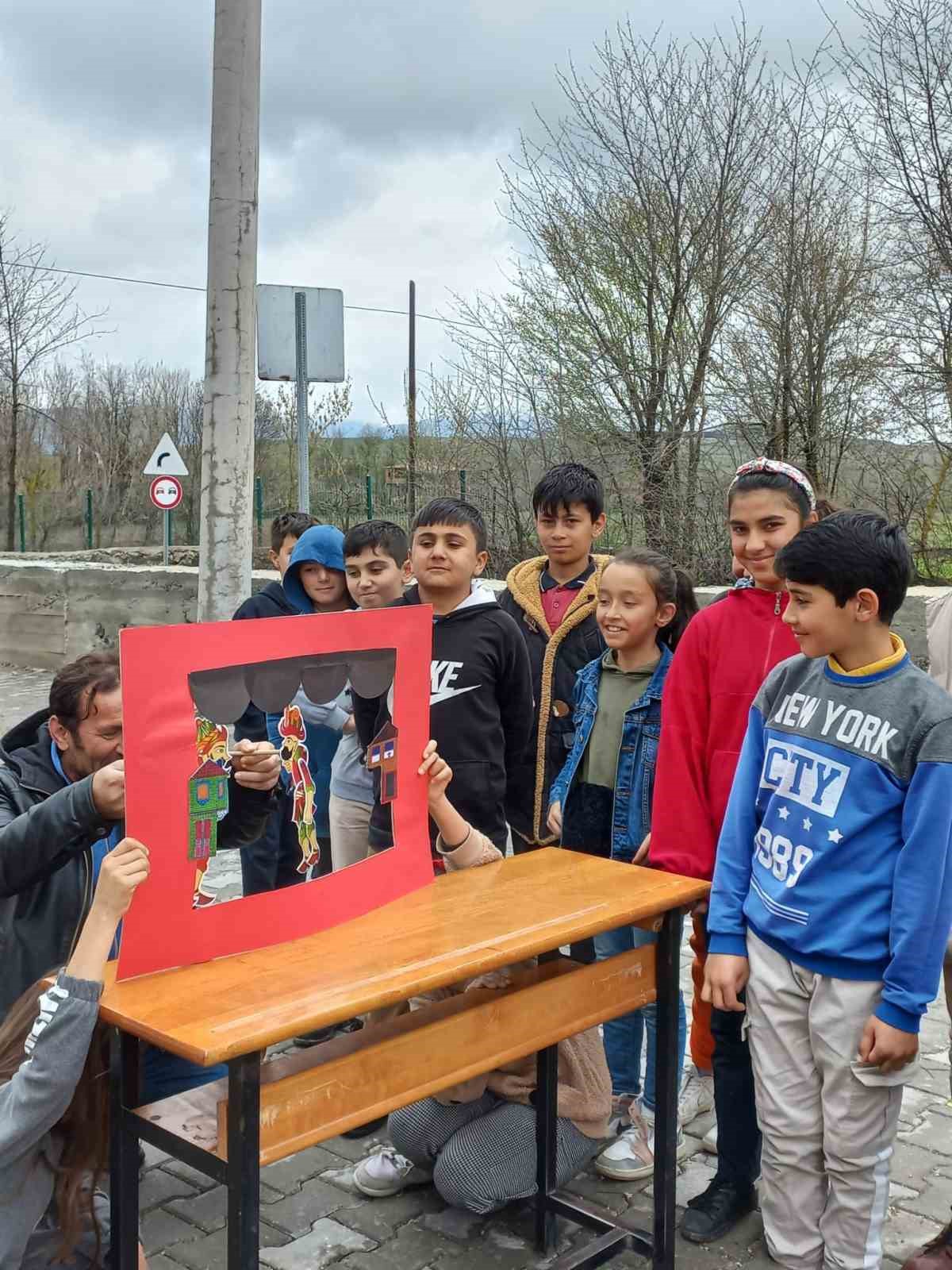 KARAGÖZ VE HACİVAT GÖLGE OYUNU, HAVZA BEKDİĞİN İLK VE ORTAOKULUNDA