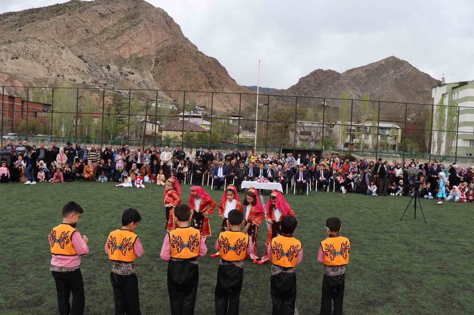 ERZURUM’UN OLTU İLÇESİNDE MEHMET AKİF ERSOY İLKOKULU VE MEHMET AKİF
