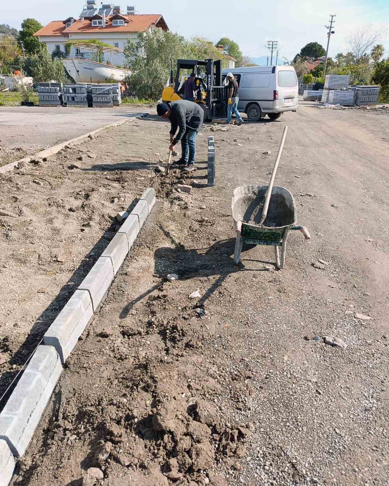 ORTACA BELEDİYESİ FEN İŞLERİ VE TEMİZLİK İŞLERİ MÜDÜRLÜĞÜ EKİPLERİNİN, MERKEZ
