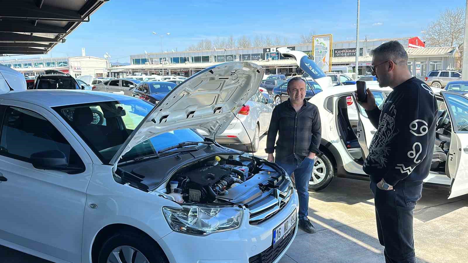 SON ZAMANLARDA OTOMOBİL PİYASASINDA HAREKETLİ GÜNLER YAŞANIRKEN, GALERİCİLER İSE BAYİLERİN