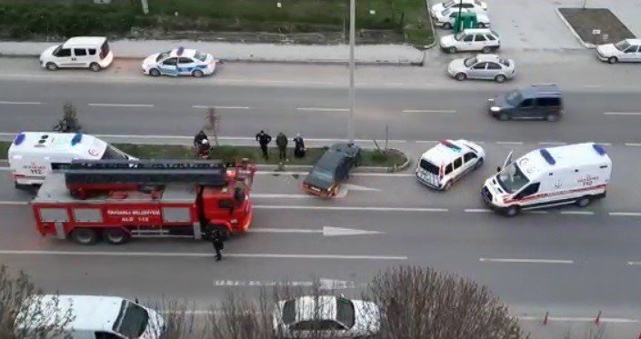 TAVŞANLI'DA TRAFİK KAZASI 3 YARALI