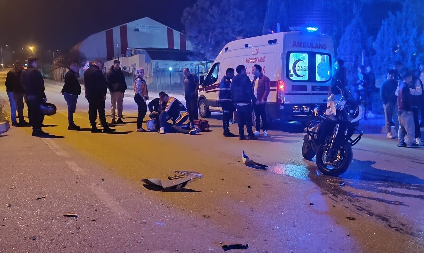 ÇAN’DA TRAFİK KAZASI: 2 YARALI