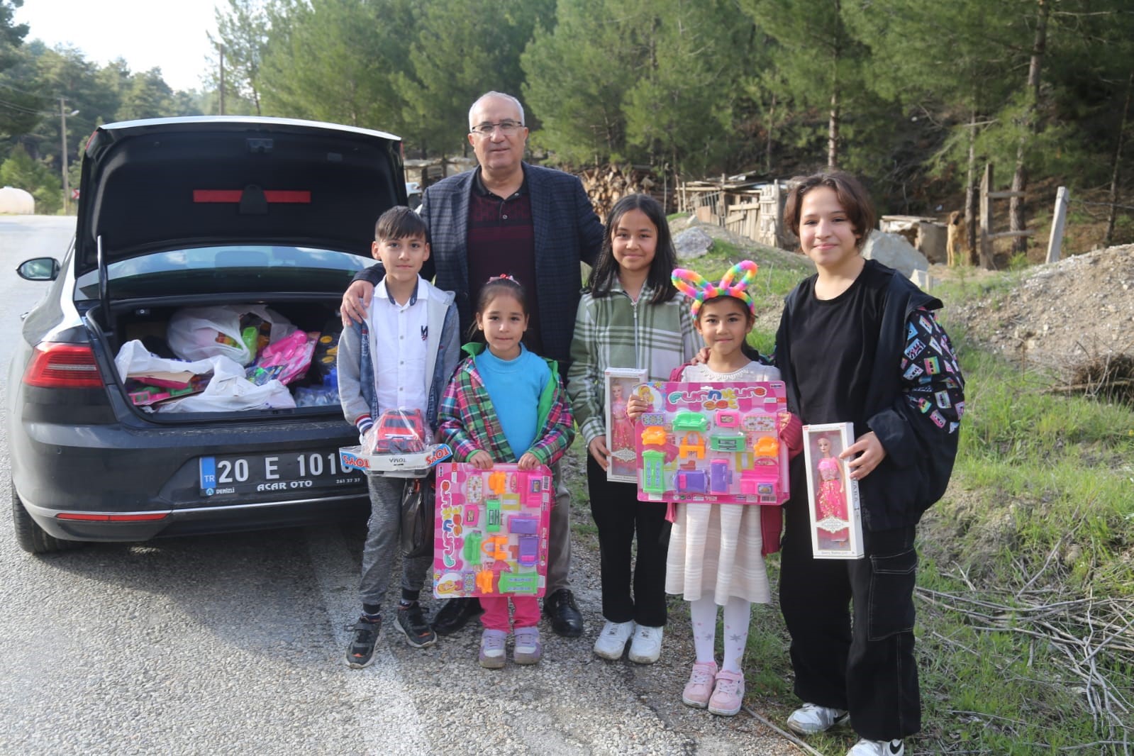 ÇAMELİ BELEDİYE BAŞKANI CENGİZ  ARSLAN, HER BAYRAMDA  OLDUĞU