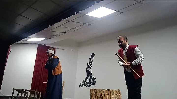 VAN’IN ÖZALP İLÇESİNDE SAHNELENEN ‘AŞKA YANMALI MEVLANA’ OYUNU BÜYÜK BEĞENİ