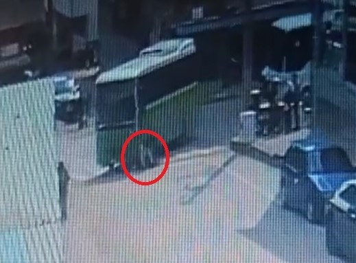 KOCAELİ’NİN GEBZE İLÇESİNDE YAYA GEÇİDİNDEN GEÇMEKTE OLAN ANNE VE OĞLUNA