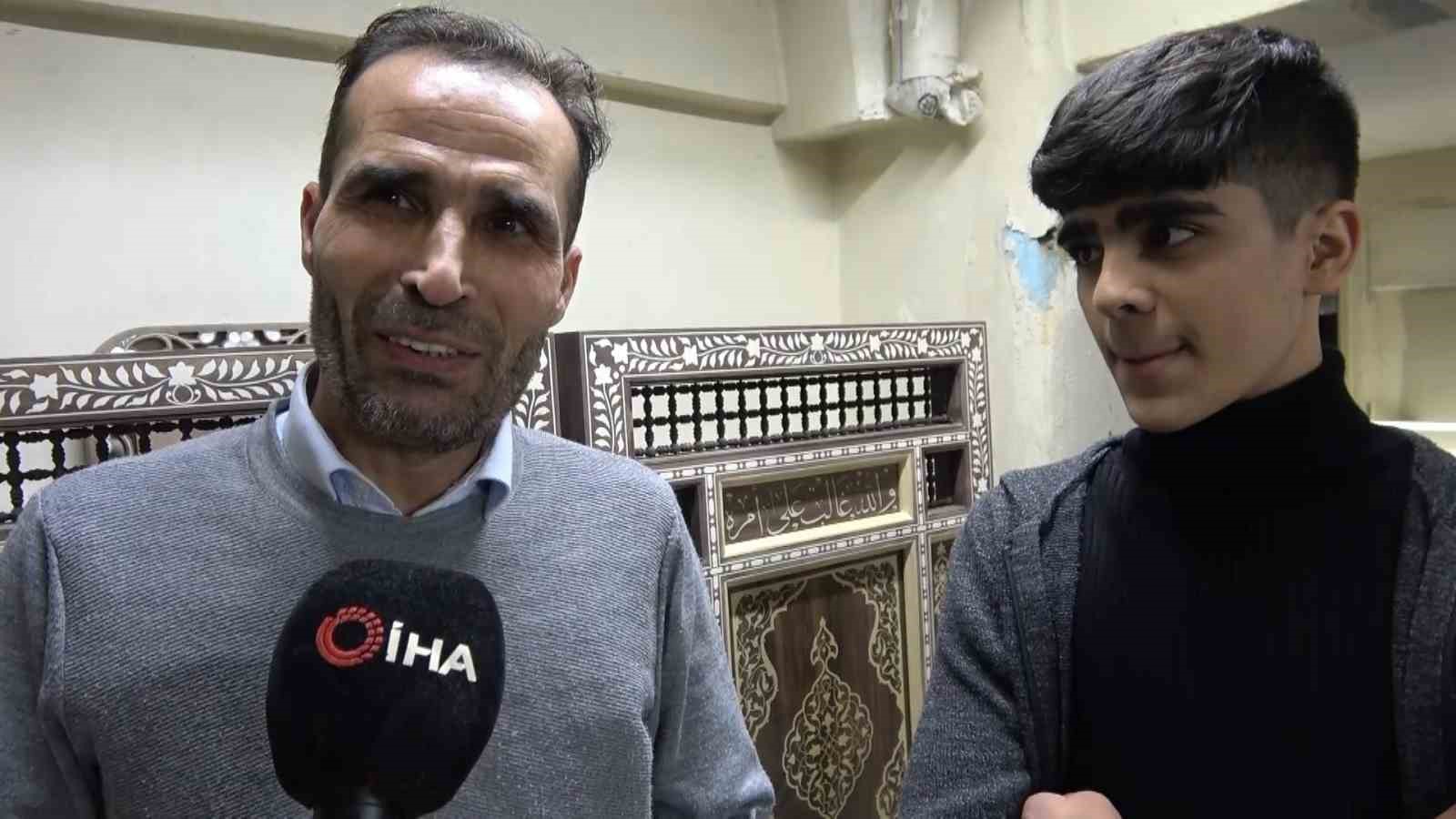 SURİYE'DEKİ İÇ SAVAŞ NEDENİYLE BURSA'YA YERLEŞEN SEDEFKAR ABDÜL MENEM RABEE,
