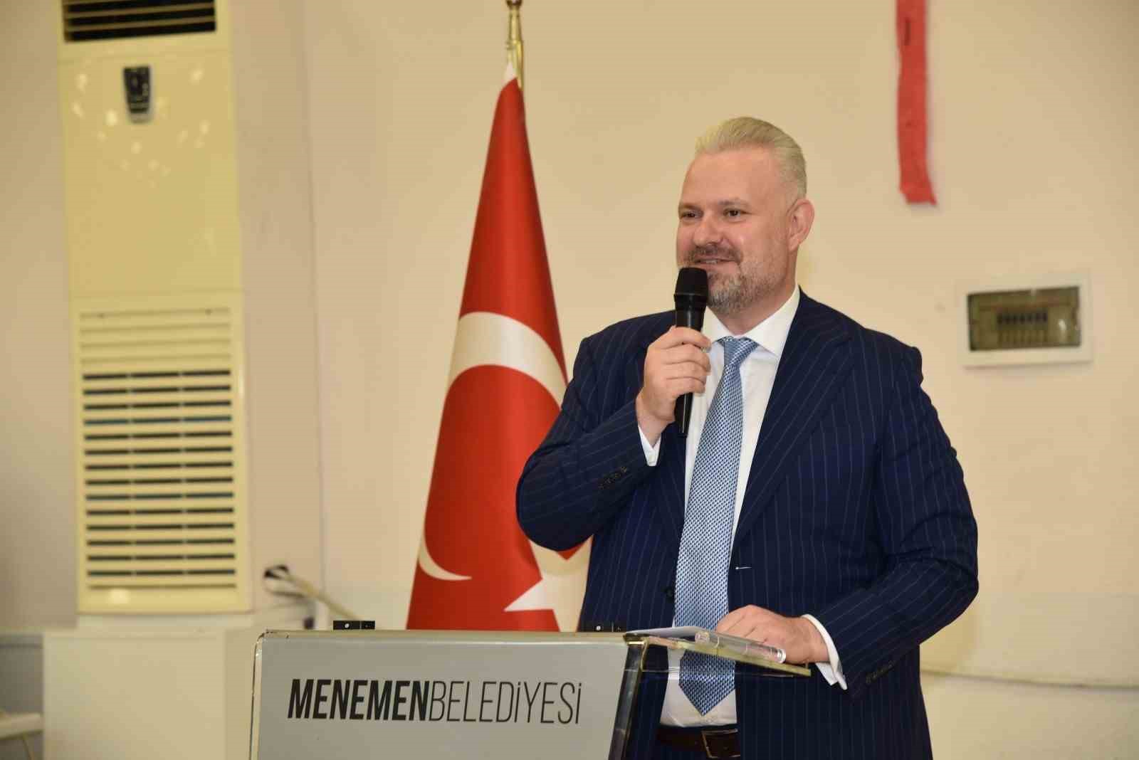 RAMAZAN BAYRAMI ÖNCESİ PERSONELİ İLE BAYRAMLAŞAN MENEMEN BELEDİYE BAŞKAN VEKİLİ