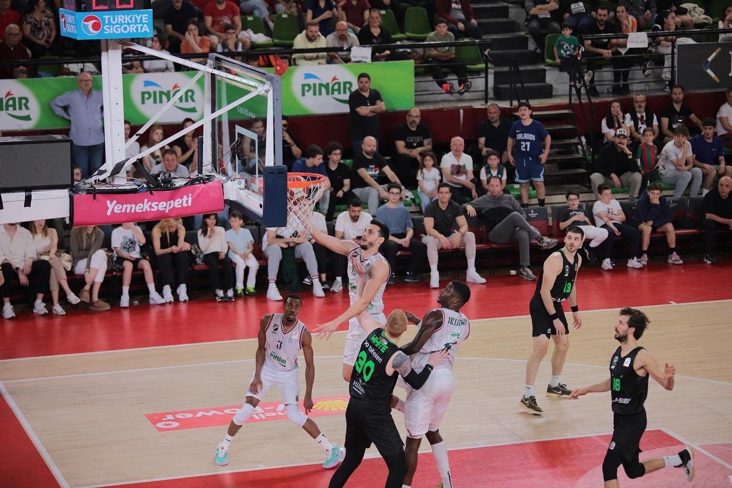 PINAR KARŞIYAKA, BASKETBOL SÜPER LİGİ'NDE HAFTA SONU OYNANAN DARÜŞŞAFAKA MÜSABAKASINDA