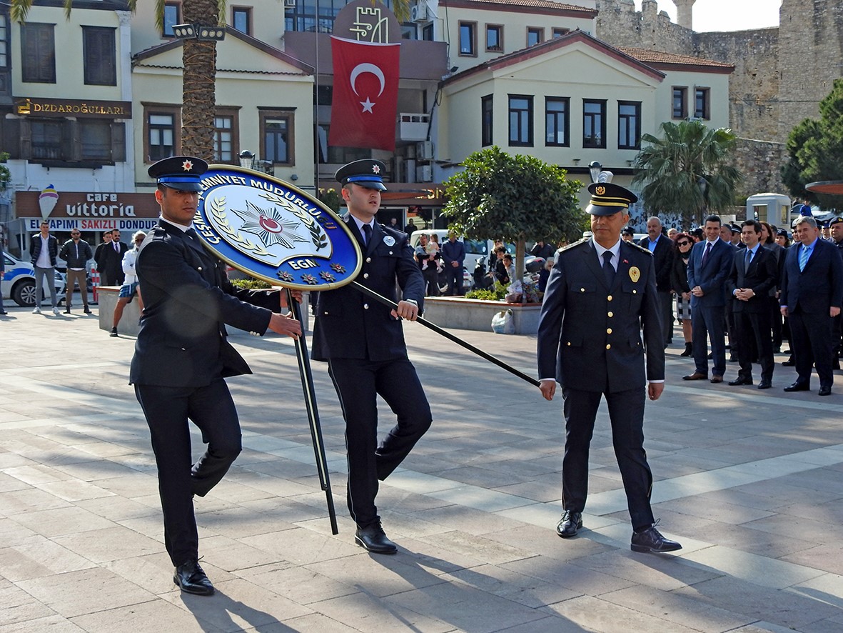 POLİS TEŞKİLATI'NIN KURULUŞUNUN 178. YILDÖNÜMÜ ÇEŞME'DE TÖRENLE KUTLANDI
