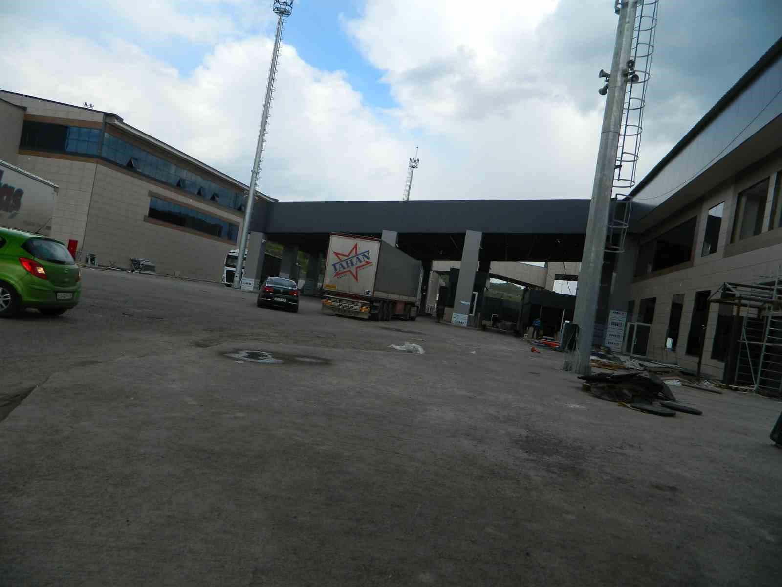 TÜRKİYE’NİN KAFKASLARA AÇILAN POSOF TÜRKGÖZÜ SINIR KAPISINDA SEÇİM BÜROSU AÇILDI.