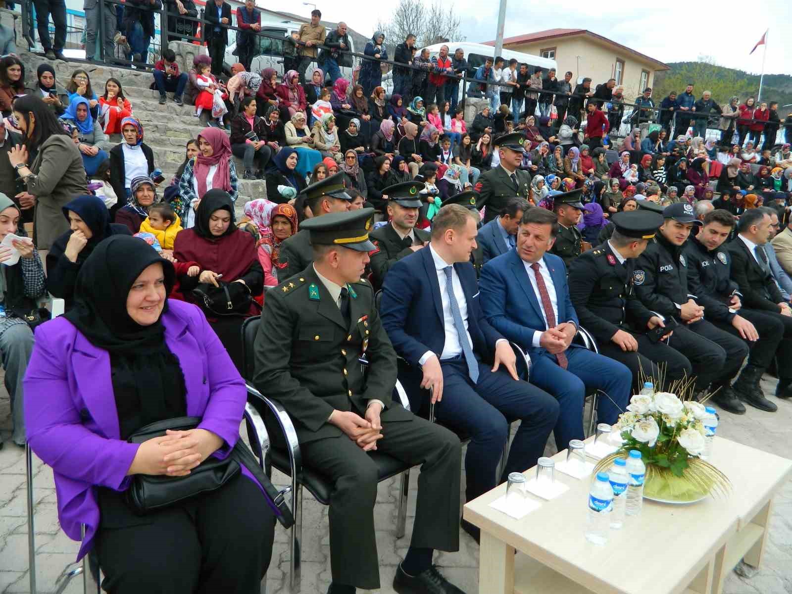 23 NİSAN ULUSAL EGEMENLİK VE ÇOCUK BAYRAMI POSOF TA DA