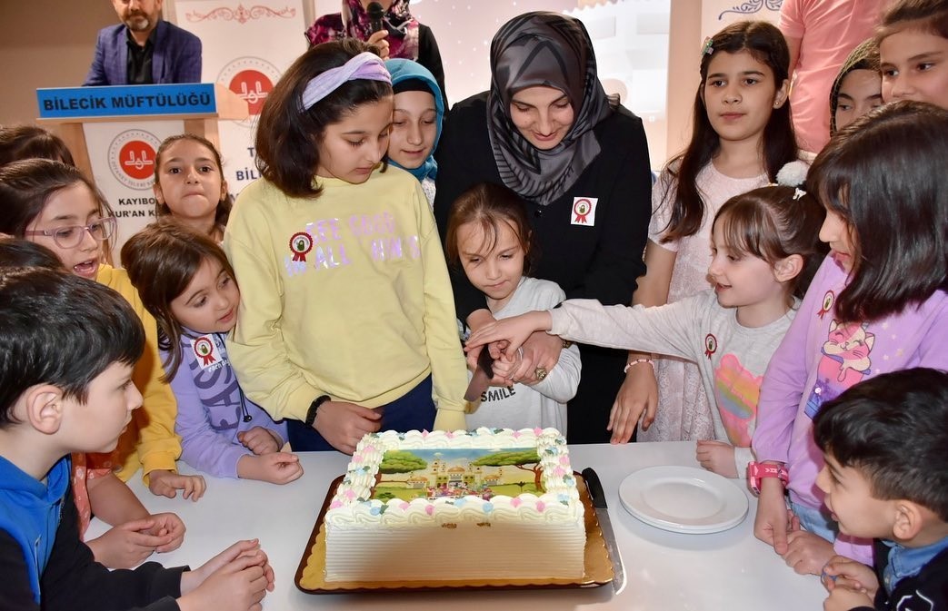 BİLECİK İL MÜFTÜLÜĞÜNCE RAMAZAN ATÖLYESİNDE HER HAFTA EĞİTİM GÖREN ÇOCUKLAR
