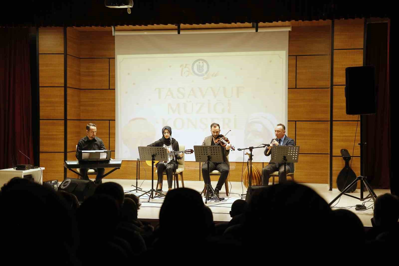 RAMAZAN DOLAYISIYLA TASAVVUF MUSİKİSİ KONSERİ DÜZENLENDİ