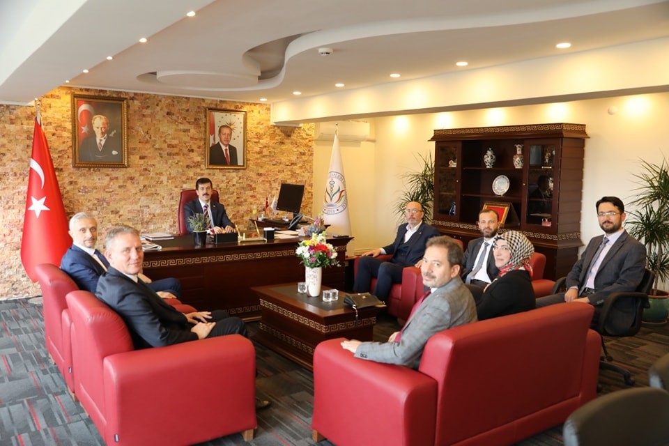 REKTÖR PROF. DR. AHMET TEKİN'E TEBRİK ZİYARETLERİ DEVAM EDİYOR