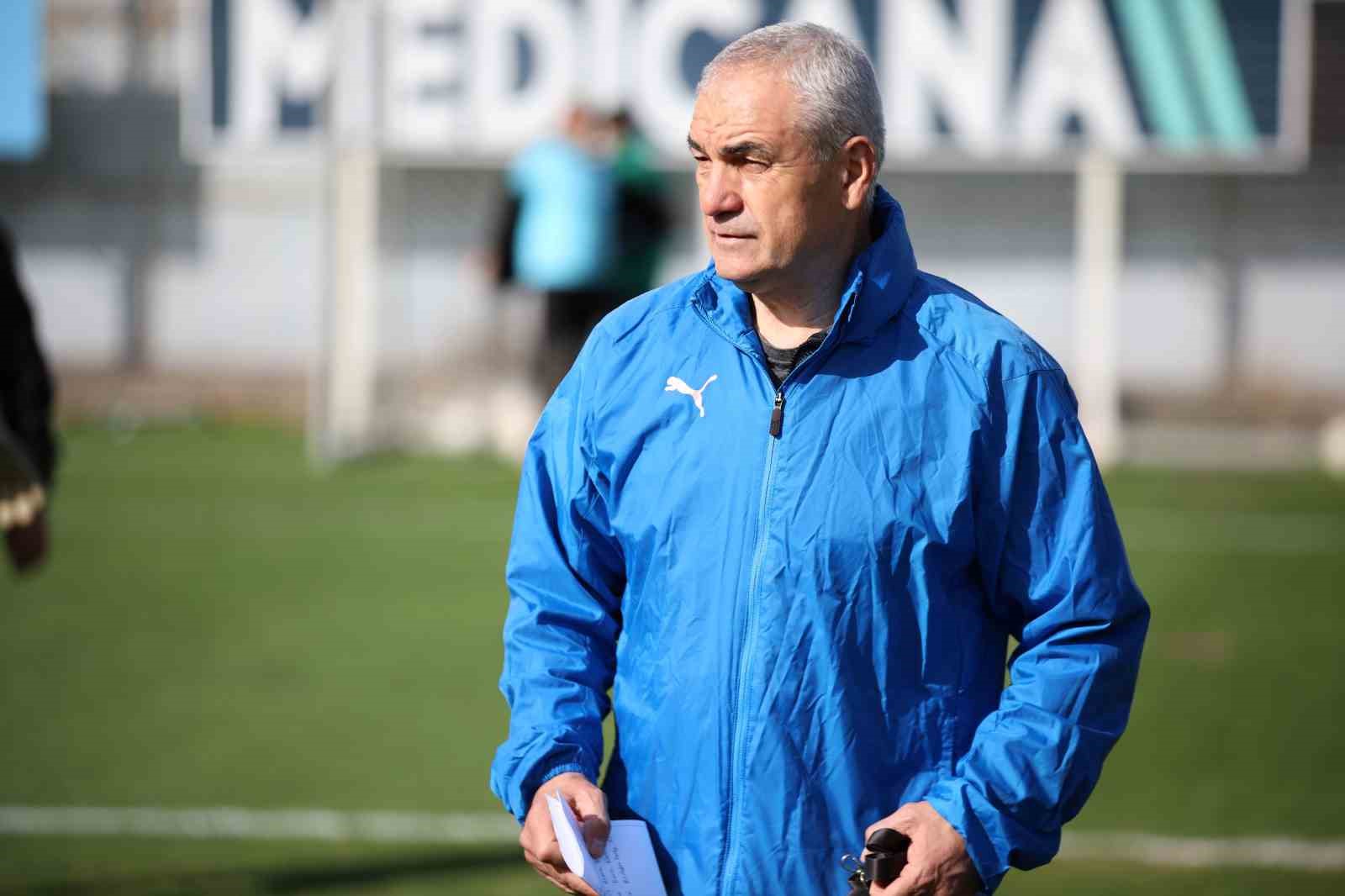 SİVASSPOR TEKNİK DİREKTÖRÜ RIZA ÇALIMBAY, YARIN TRABZONSPOR İLE OYNAYACAKLARI MAÇA